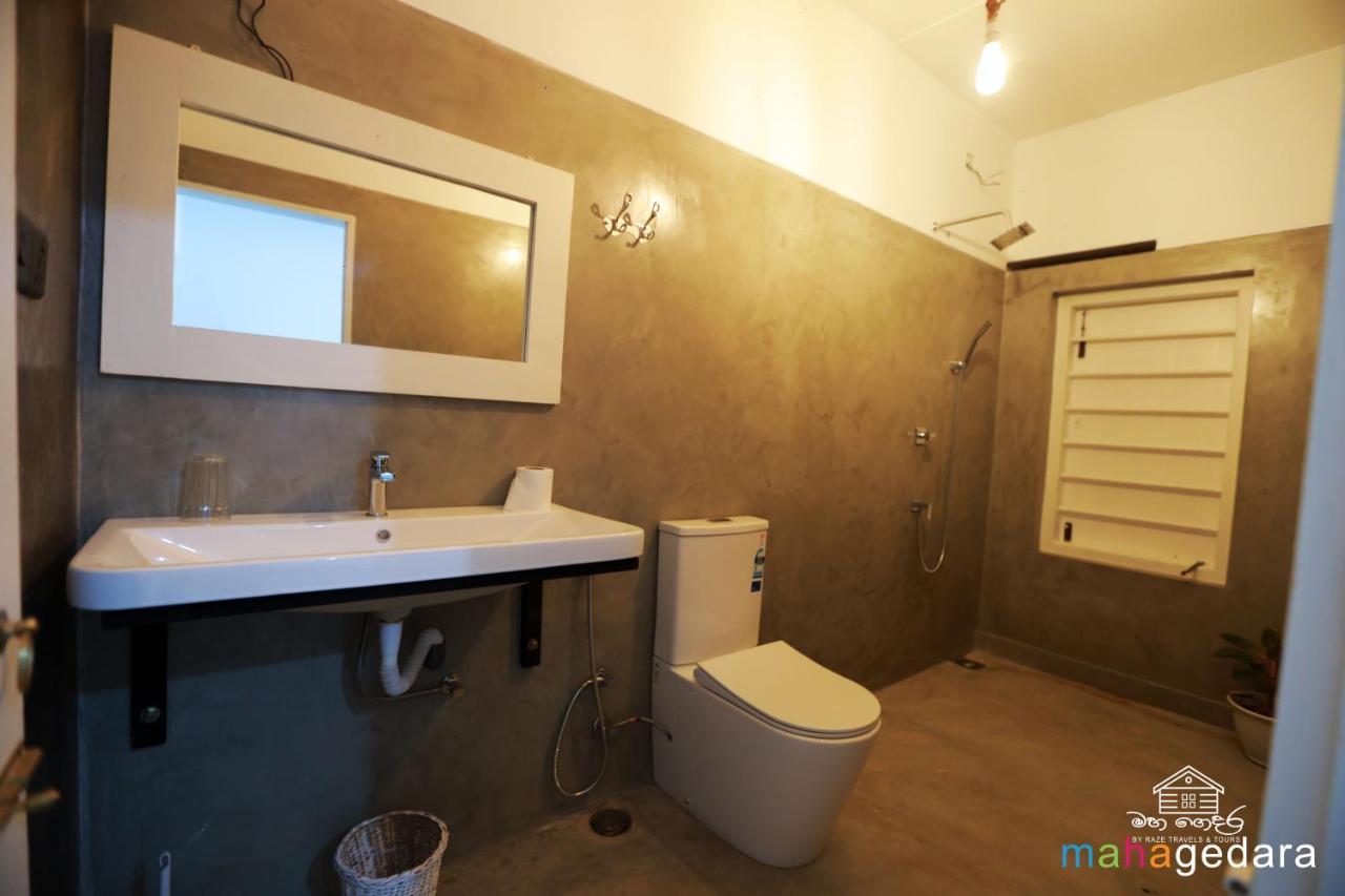 Mahagedara Dickwella Hotel Екстериор снимка