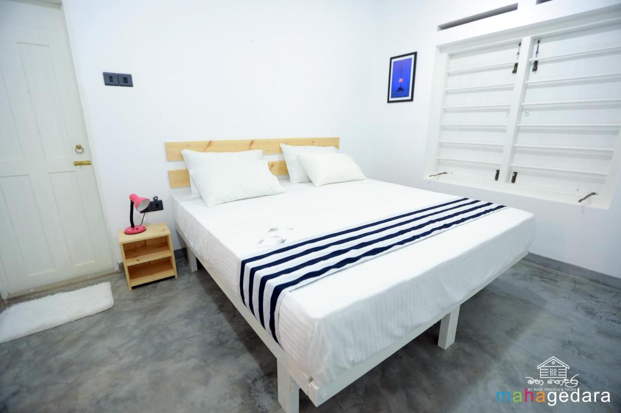 Mahagedara Dickwella Hotel Екстериор снимка