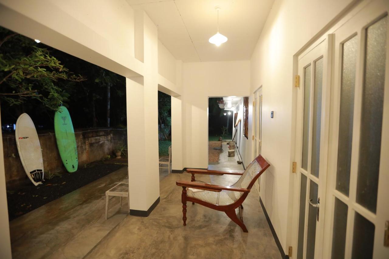 Mahagedara Dickwella Hotel Екстериор снимка