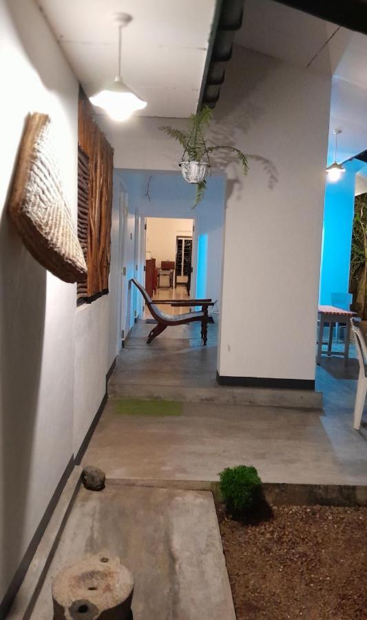 Mahagedara Dickwella Hotel Екстериор снимка